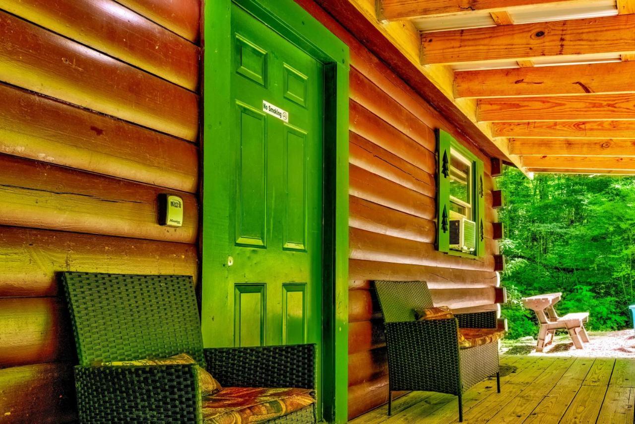 Panther Creek Cabins Cherokee Exterior photo