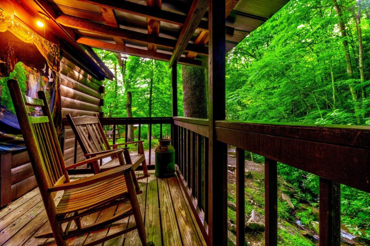 Panther Creek Cabins Cherokee Exterior photo